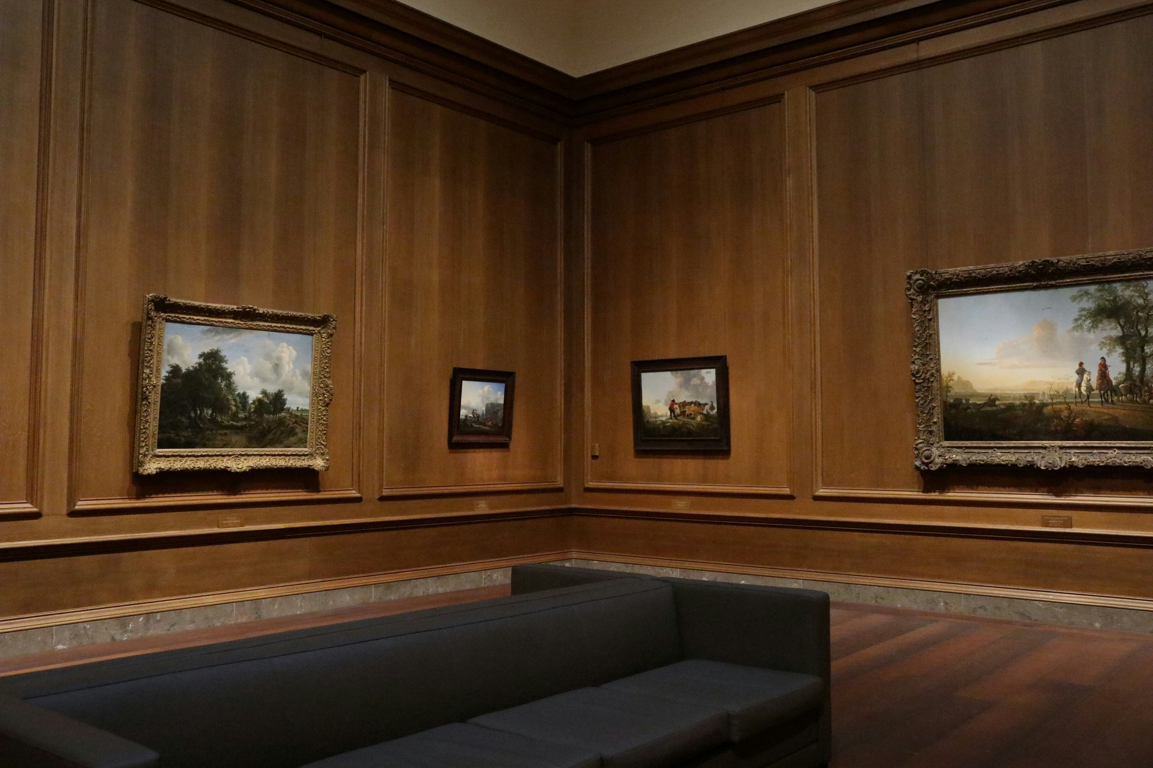 Art Foundations & Collecting Institutions
